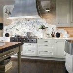 ORNATE BOOKMATCHED MARBLE BACKPLASH