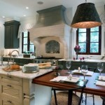 DINING TABLE CONNECTED TO ISLAND