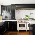 FULL HEIGHT WHITE MARBLE BACKPLASH