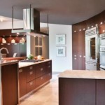 DARK CABINETS WITH LIMESTONE